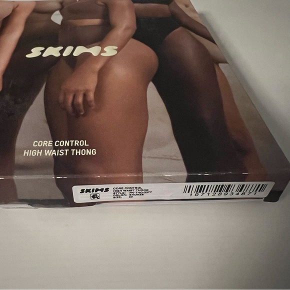 SKIMS Core Control High Waisted Thong - Picture 8 of 9